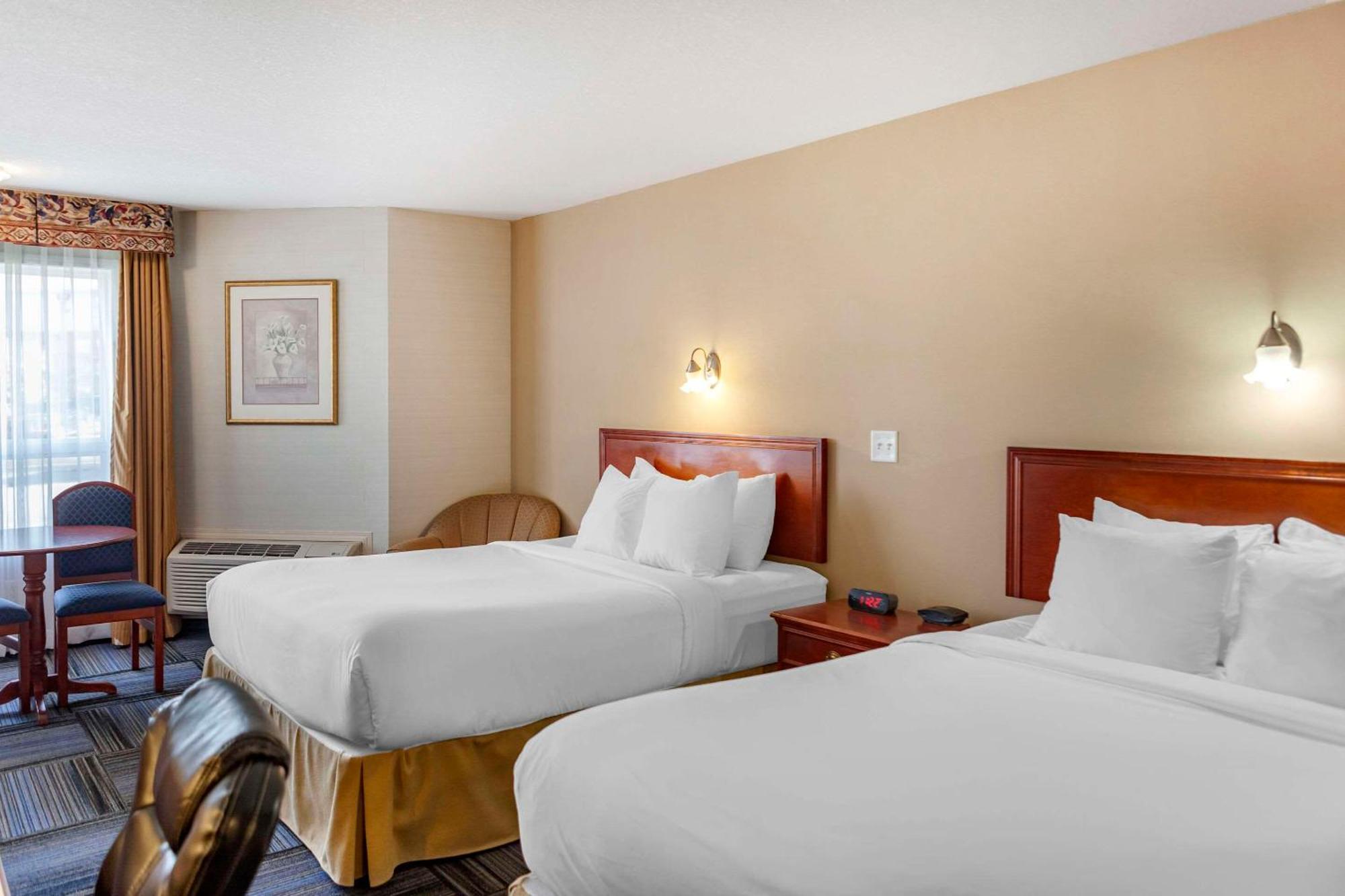 Quality Inn & Suites Edmonton International Airport Leduc Exterior foto