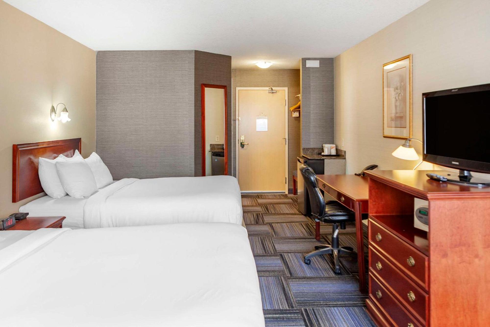 Quality Inn & Suites Edmonton International Airport Leduc Exterior foto