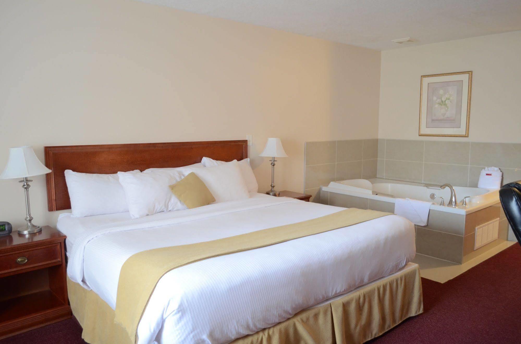 Quality Inn & Suites Edmonton International Airport Leduc Exterior foto