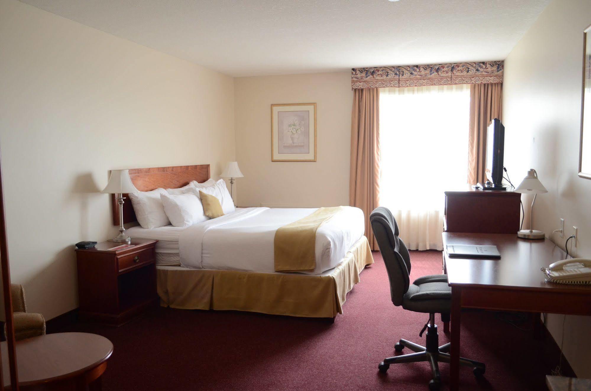 Quality Inn & Suites Edmonton International Airport Leduc Exterior foto