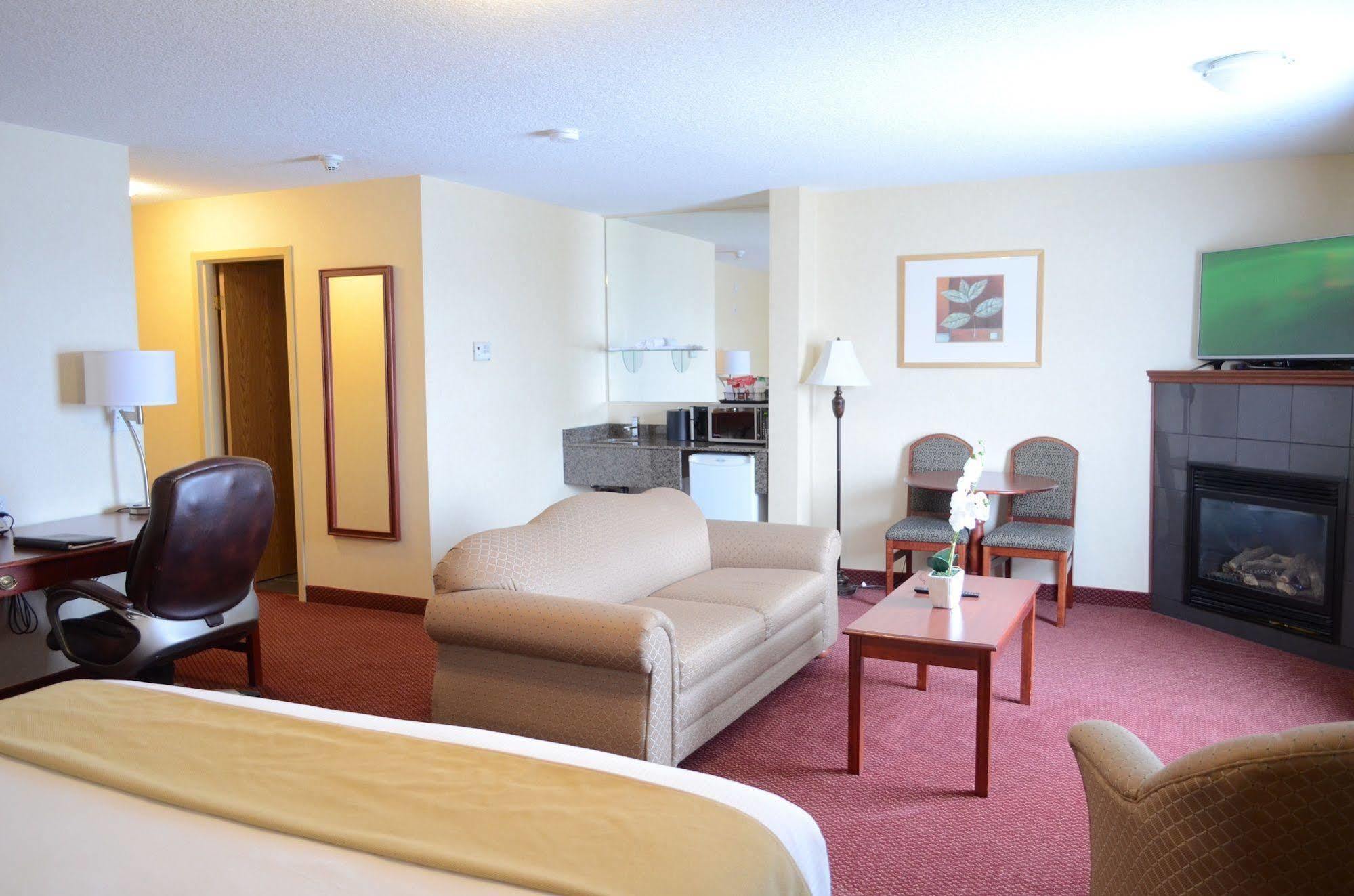 Quality Inn & Suites Edmonton International Airport Leduc Exterior foto